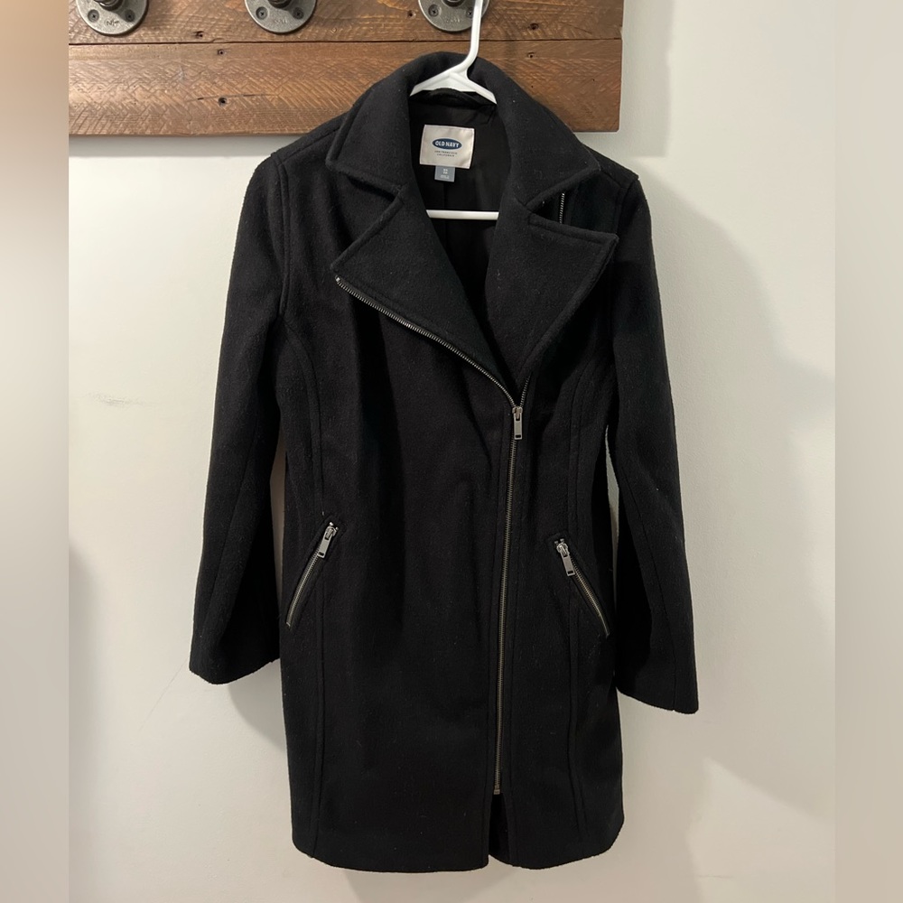 Women’s long black coat